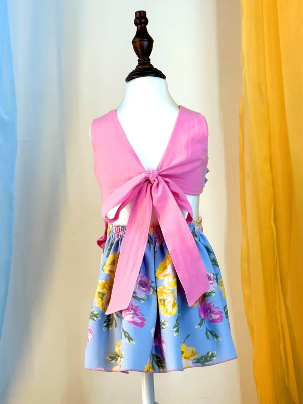 Floral Twirl