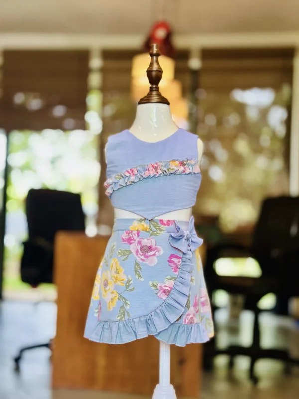 Floral Twirl
